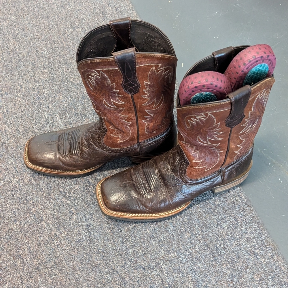 Men's Ariat Square toed boots